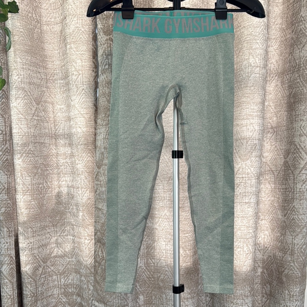Gymshark Green and Gray Leggings Hip-Waisted Stretch Fit